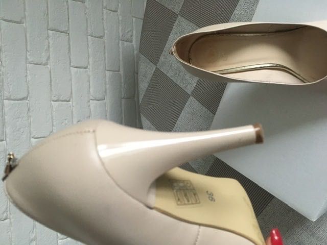 Szpilki skórzane 36