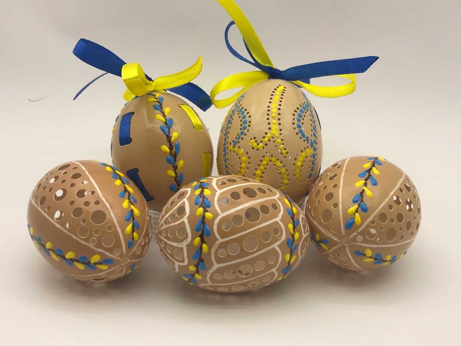 Писанка нетрадиційна сувенір Великодній