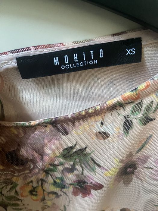 Sukienka piękna w kwiaty zwiewna Mohito XS