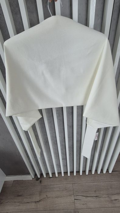 Nowa narzutka ślubna / szal