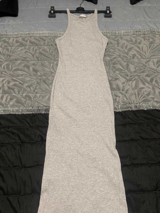 Vestido cinza Bershka S