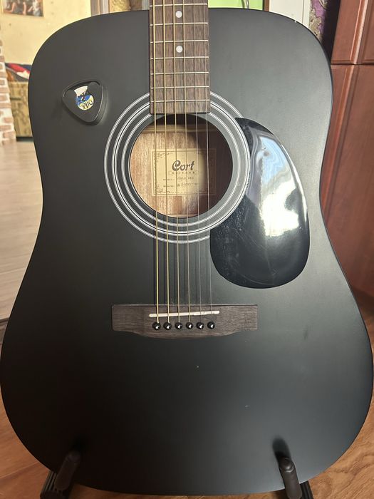 гітара Cort AD810