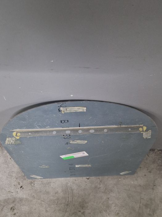 Bathroom mirror64750855093379123