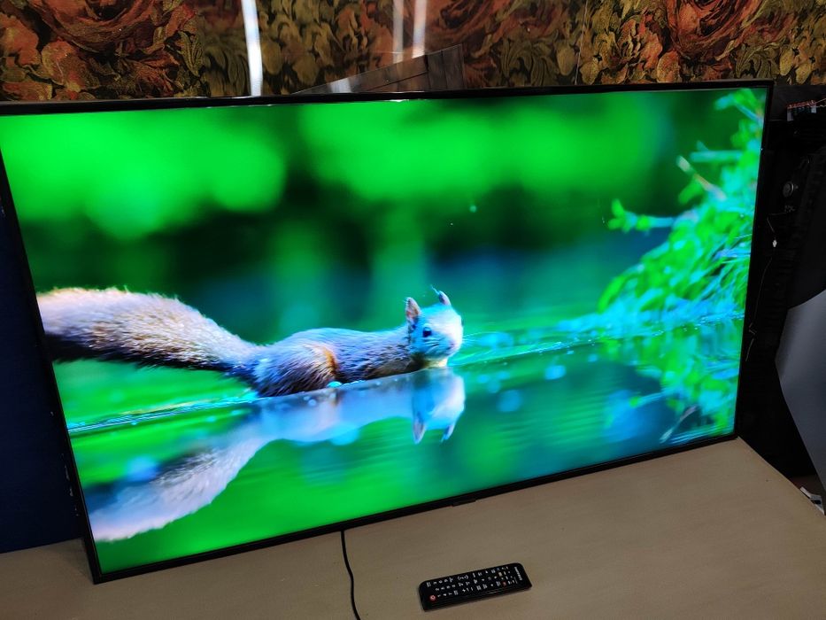 Samsung UE55NU7100 как новый.