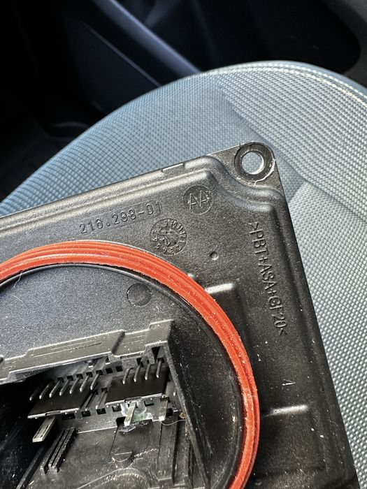 Блок фари на Audi Q3 83a