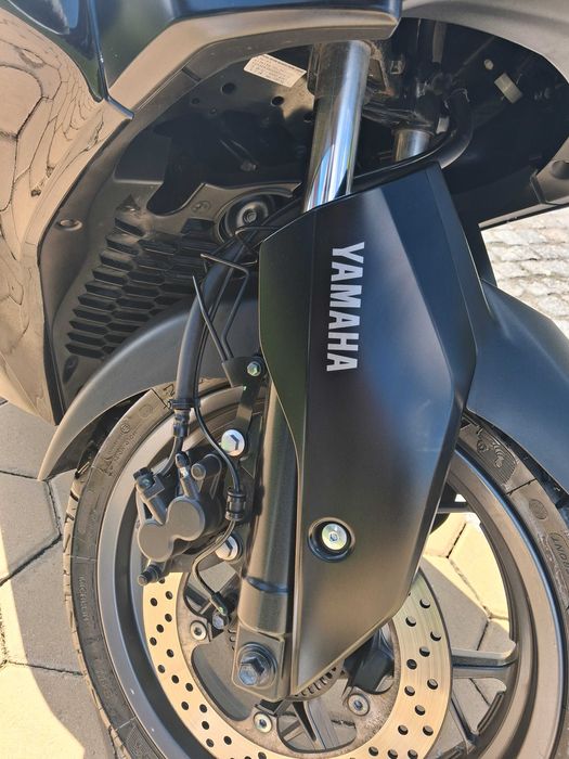 Xmax 125 Tech MAX