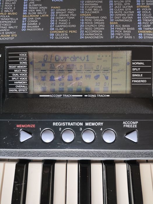Yamaha PSR-320 синтезатор з автоакомпанементом, динамічні клавіші