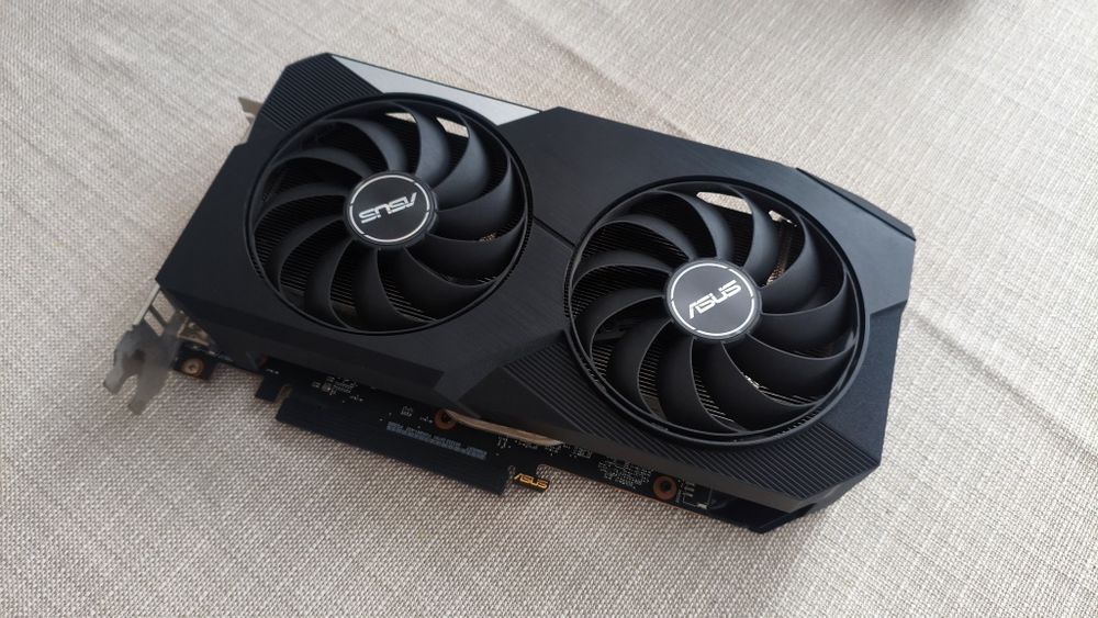 Asus Radeon rx 6600 XT OC