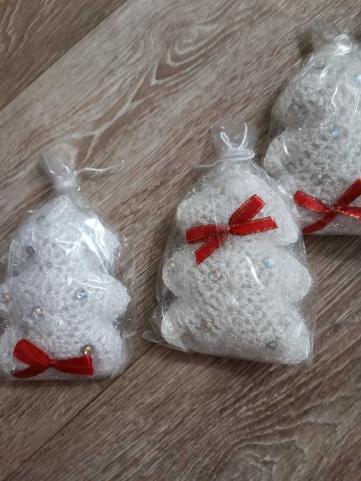 Прикраса новорічна на ялинку декор