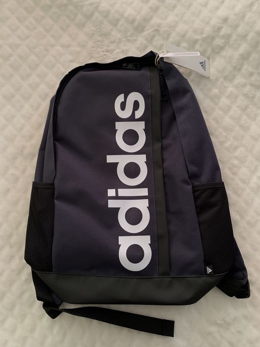 adidas Plecak Essentials Linear Backpack HR5343 Granatowy