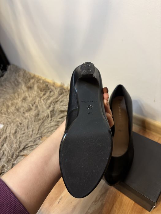 Tamaris szpilki czolenka klasyczne czarne okragle noski wysoki obcas40