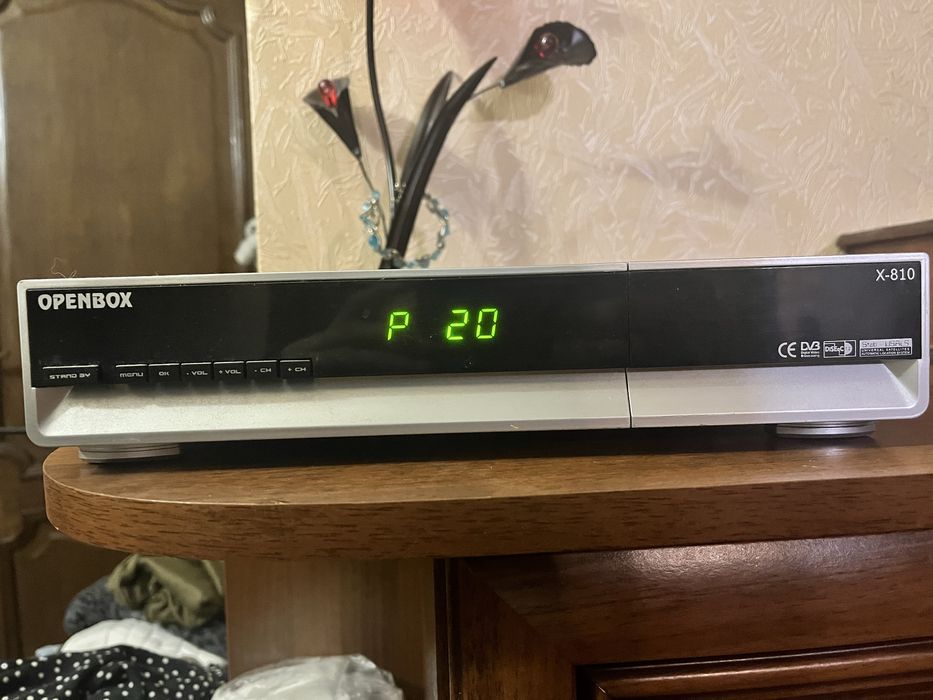 Супутниковий тюнер Openbox