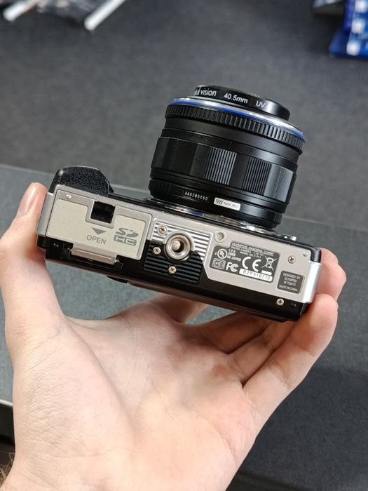 Olympus PEN E‑PL1 + kit 14-42