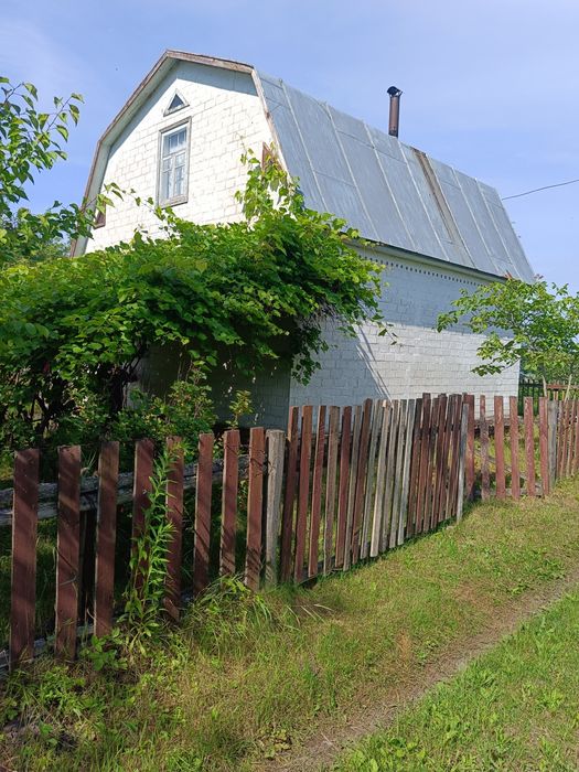 Продам добротну дачу