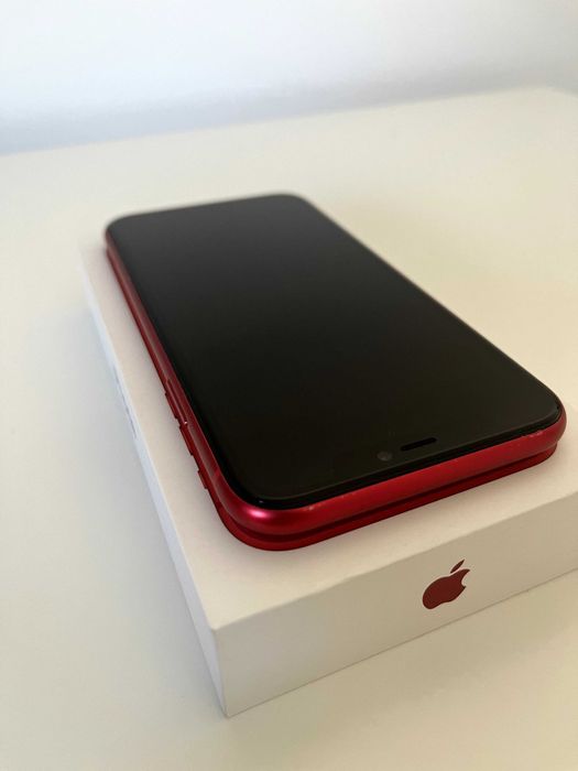 iPhone 11 128 gb Product RED