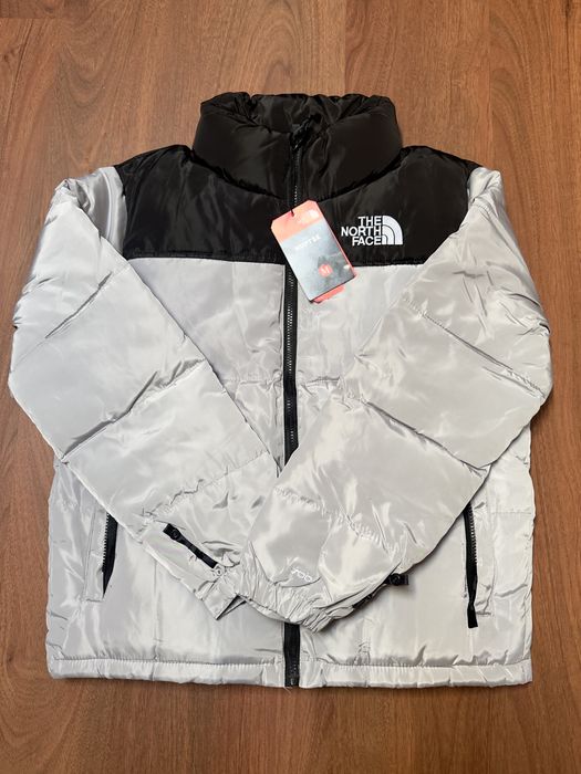 The North Face 1996 Retro Nuptse 700 Puffer Jacket Cinza