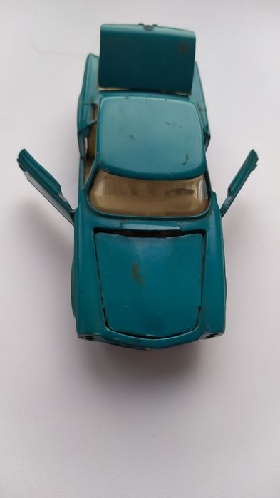 Модель машинки Mercedes