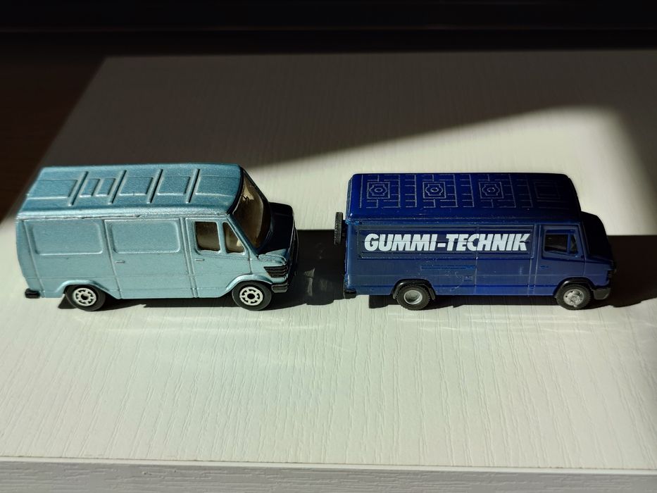 2 modele Edocar samochód Mercedes Van 307D i MB 507D Gummi Technik