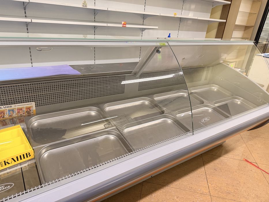 Продам холодильні вітрини в гарному стані