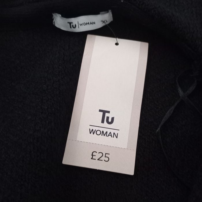 Nowy firmowy  sweter damski  z kapturem-TU -XL
