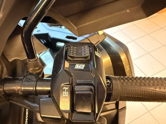 Can-Am Outlander 6x6 1000 Max XU