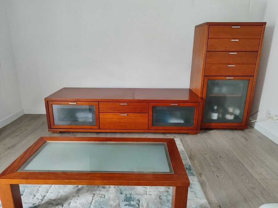 Conjunto Completo de Móveis de Sala em Madeira Maciça de Cerejeira e Vidro Fosco – Excelente Estado!