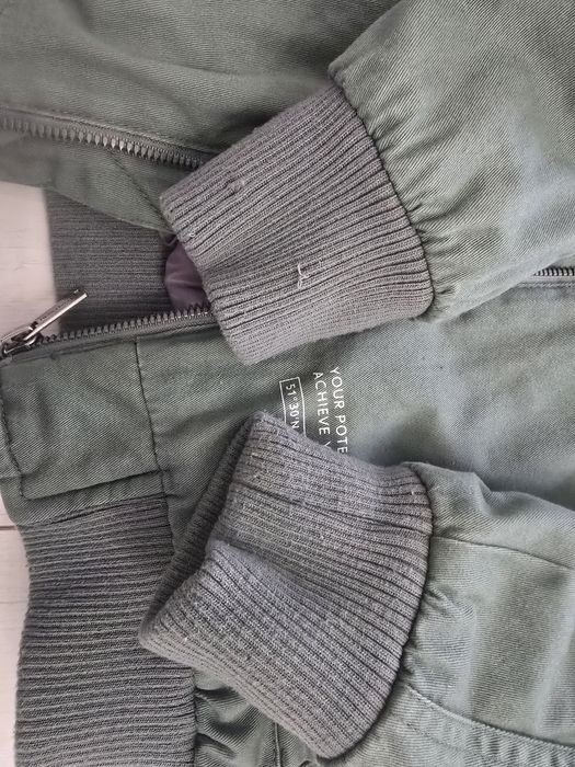 Куртка дитячв 128   Reserved