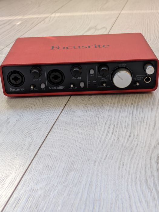 Interface Audio  FOCUSRITE 2i4