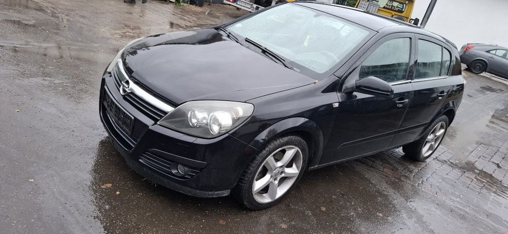 Opel Astra H na części
