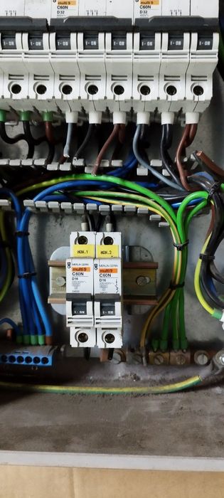 Three-Phase Distribution Board508241573996800005