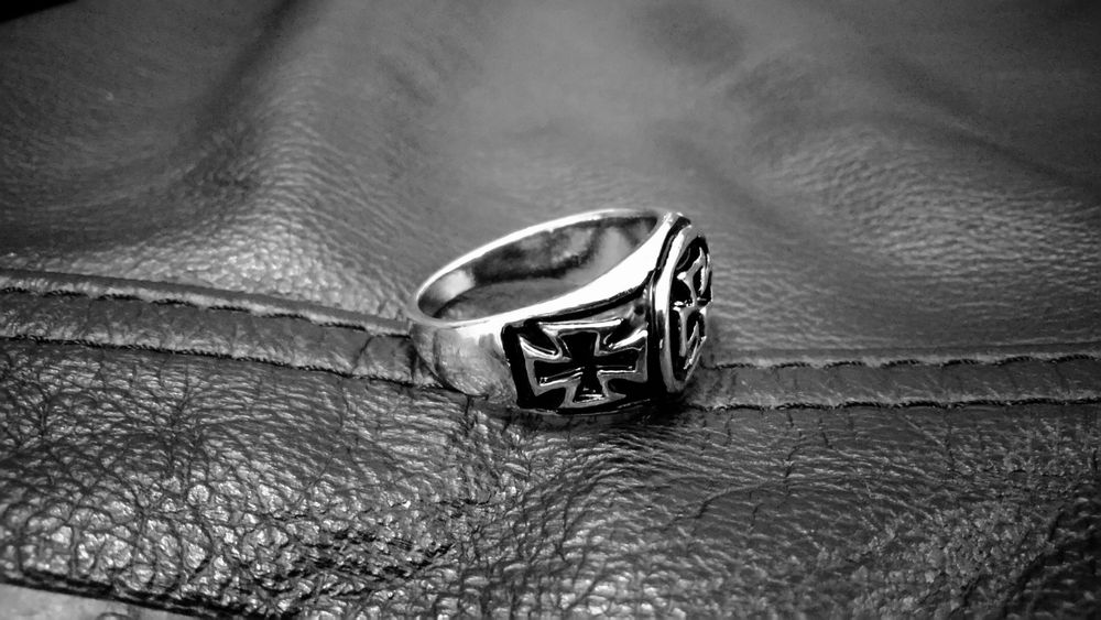 Chopper krzyż maltański sygnet pierścień Harley Rock Metal Moto obrącz