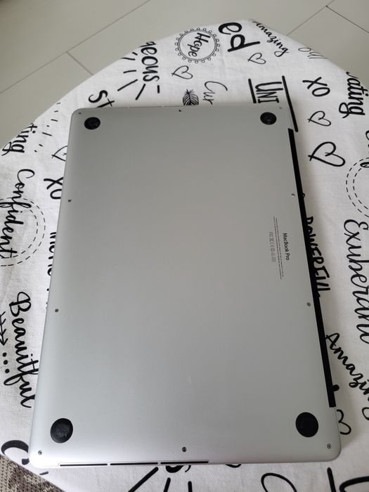 Продам ноутбук Apple MacBook Pro (Retina, 15-inch, Late 2013]