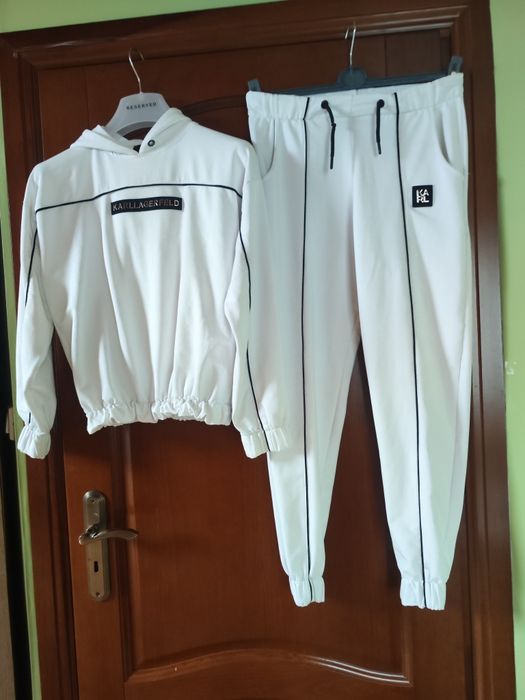 Sprzedam damskie dresy