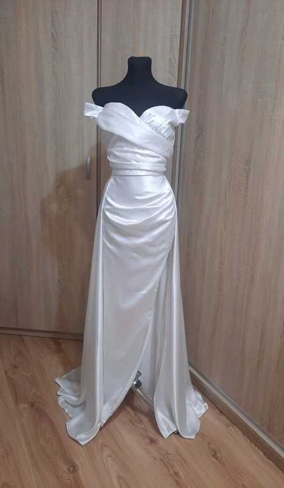 satynowa ślubna maxi bardot YAURA