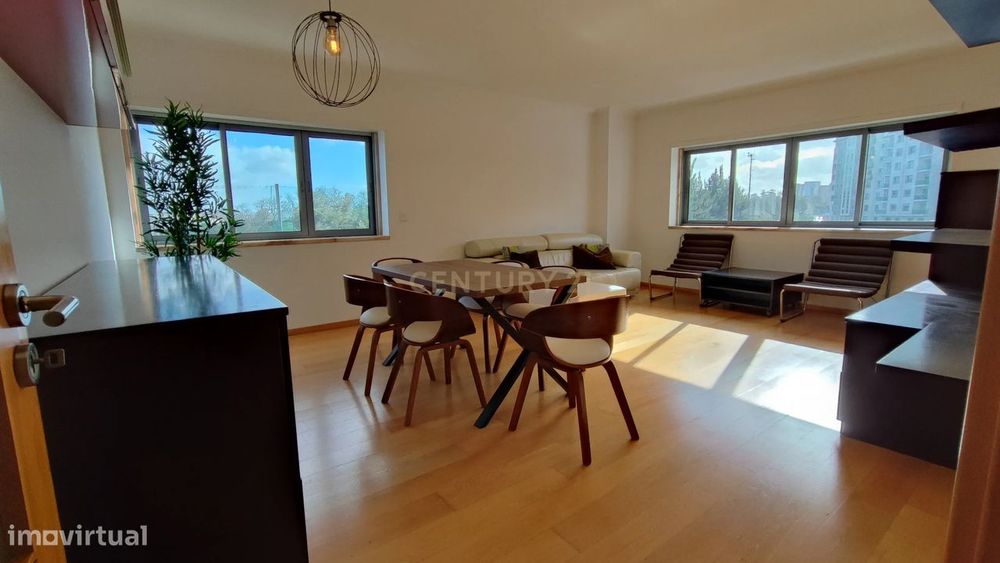 Apartamento T2 no Condomínio Telheiras Residence, para Arrendar