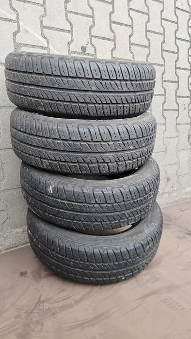 Opony 185 60 15 semperit