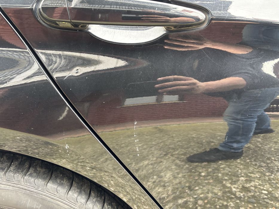 BMW F30 F31 Drzwi prawe 475