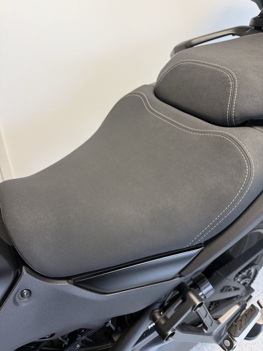 Bancos Yamaha Tracer 9 GT 2025