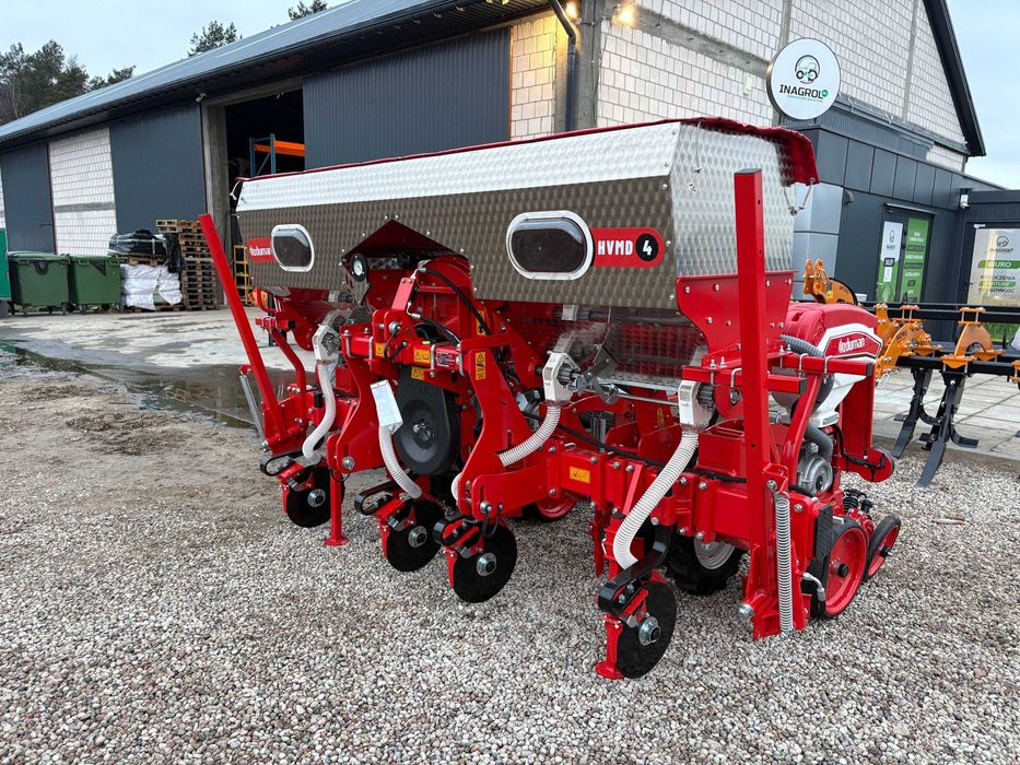 Siewnik do kukurydzy 4 rzędowy Ozduman HVMD 4  podsiewacz INOX 1000l