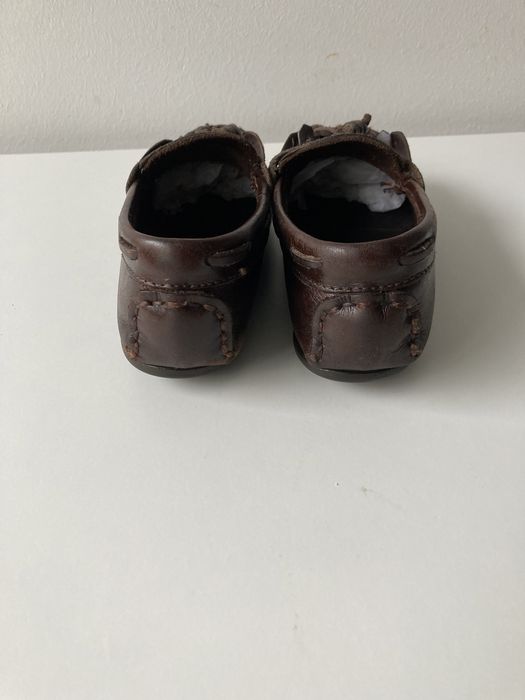 Sapatos classicos castanhos