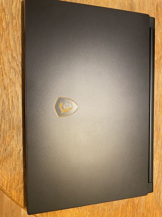 Laptop MSI Stealth GS65 9SG Core i7 RTX2080 32GB 256GB