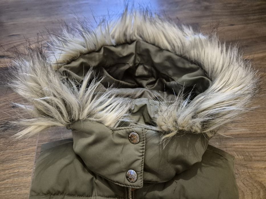 H&M bezrekawnik 134-140  idealny