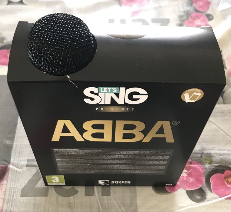 Jogo Let’s Sing ABBA + Micro PS4 selado