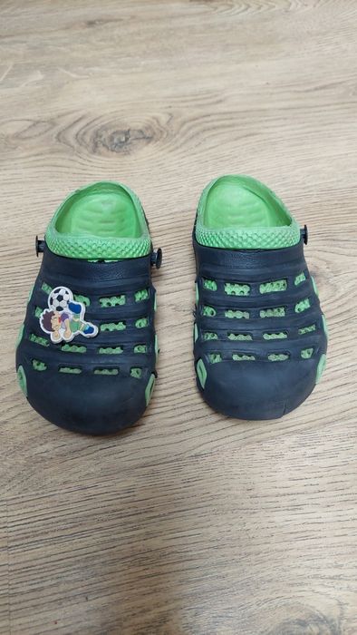 klapki crocsy r. 29 wkł 18 cm dla chłopca