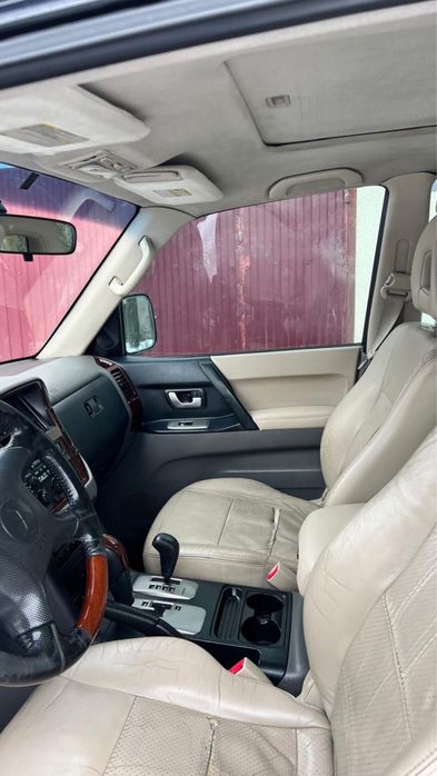 Mitsubishi pajero Wagon 2006