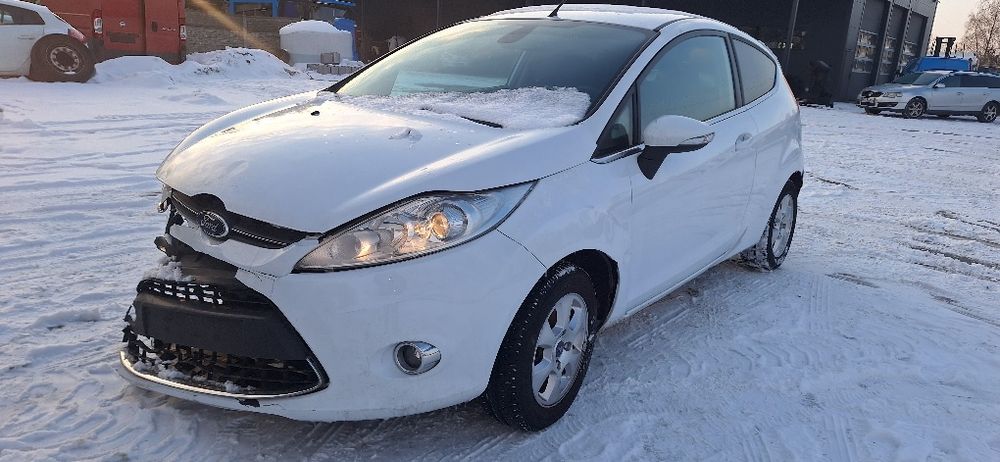 Ford Fiesta lift mk7 caly na części