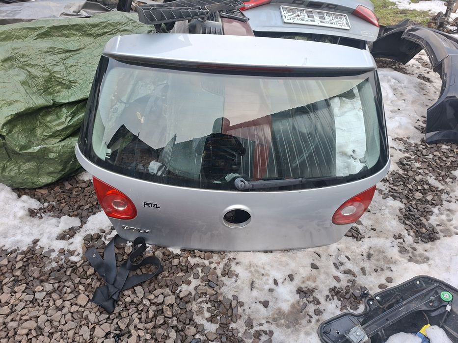 Volkswagen Golf V 5 hatchback klapa tył LAW7