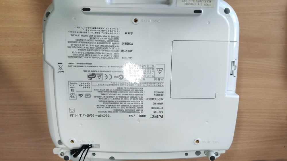 NEC vt47 Projector