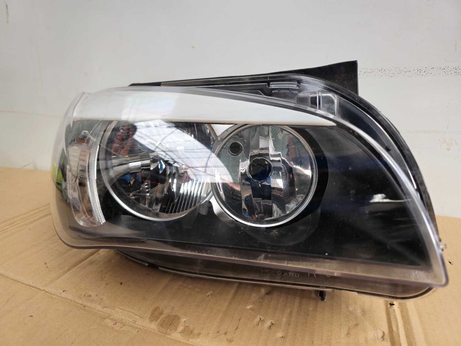 Ótica farol direito BMW X1 E84 (2009 a 2012)