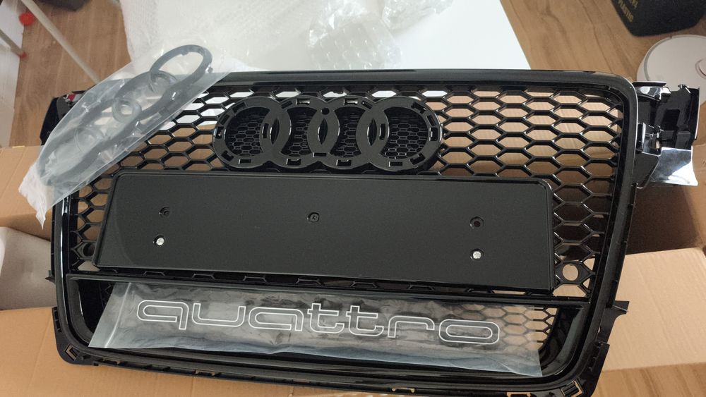 Grelha favo Audi A4 B8 2008 a 2011 estilo RS4 QUATTRO- nova